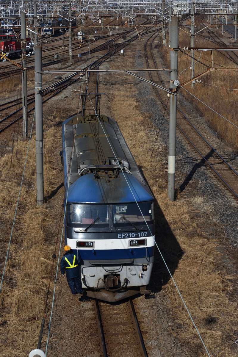 EF210-107